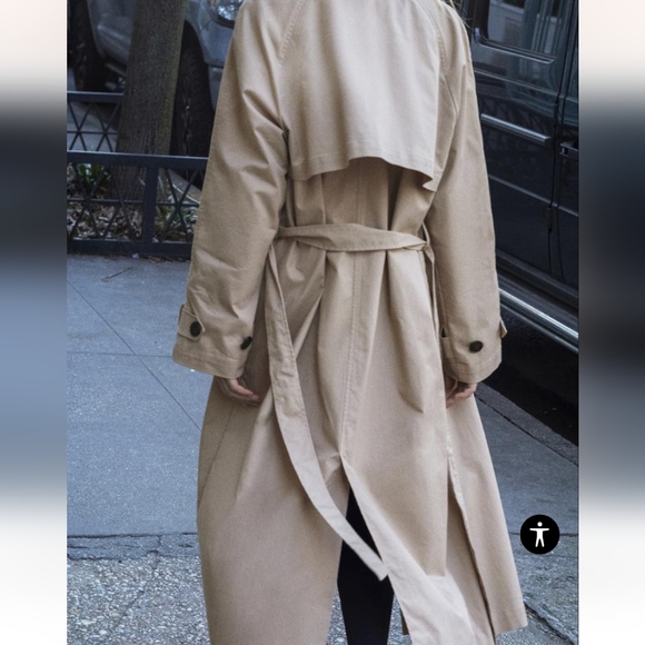 ❌️SOLD❌️CLASSIC BELTED TOPCOAT SIZE M - Picture 3 of 9